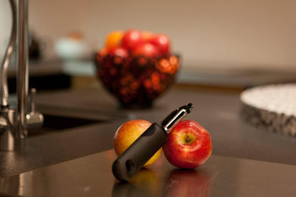 OXO Good Grips Swivel Vegetable Peeler (Set of 2)